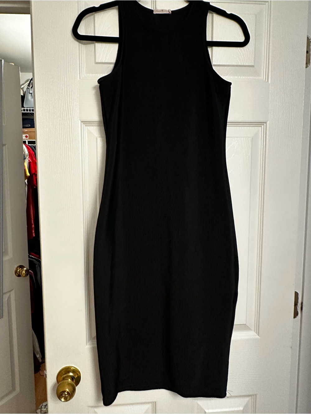 Heart Hips Black Ribbed Sleeveless Midi Dress - Picture 4 of 4